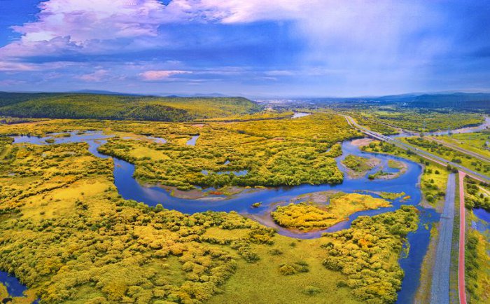 中国最大的湿地公园：有亚洲第一湿地美誉(面积达12.6万公顷)